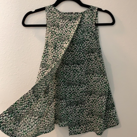 Open Back Tank - Picture 4 of 4